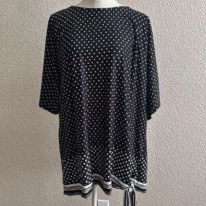 Avenue Blouse Black Polka Dot Short Sleeve Tie at Waist Women's Sz 22/24